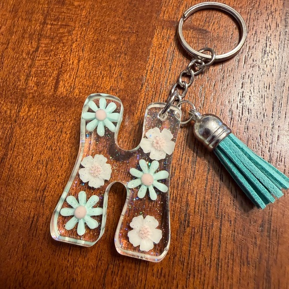 Floral Initial Keychain with Tassel - Picture 3 of 5